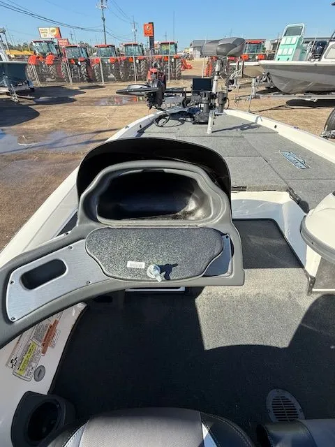 Slide: The Image of Skeeter TZX195 2014 - 29