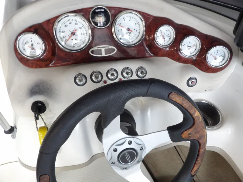 Slide: The Image of Tahoe Q5i 2013 - 14