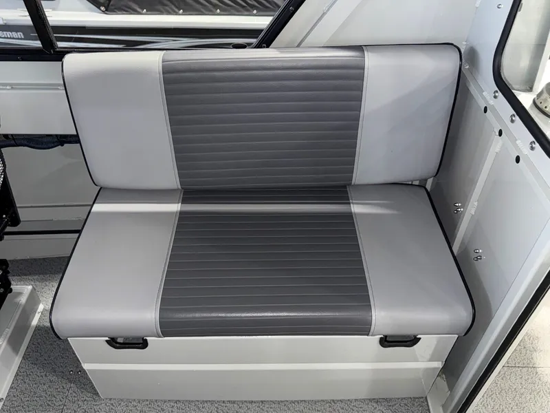 Slide: The Image of Hewescraft 240 Alaskan 2016 - 12