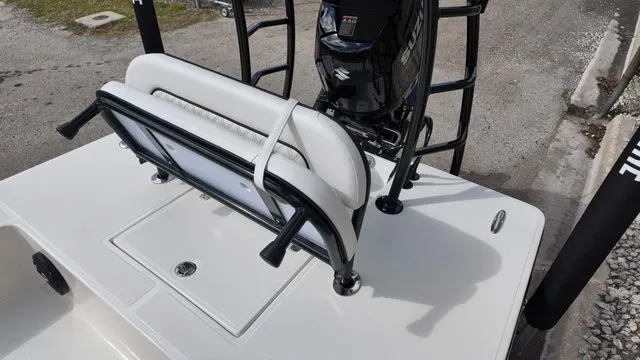 Slide: The Image of Spyder FX17 Flicker 2026 - 13