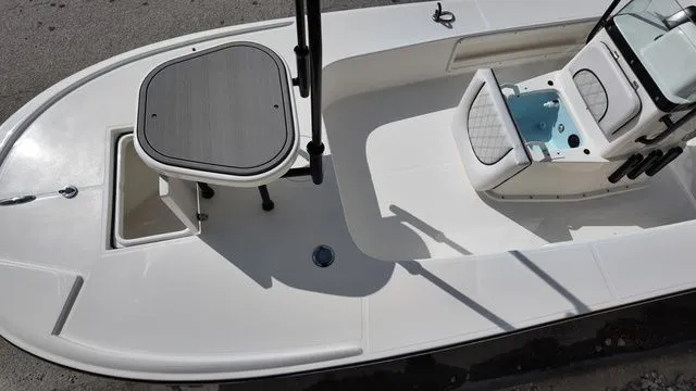 Slide: The Image of Spyder FX17 Flicker 2026 - 16