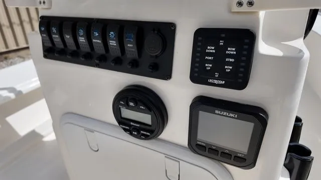 Slide: The Image of Spyder FX17 Flicker 2026 - 23