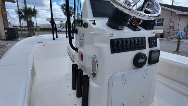 Slide: The Image of Spyder FX17 Flicker 2026 - 32