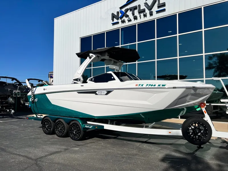 The Image of Tigé Ultré 25ZX 2024 - 1