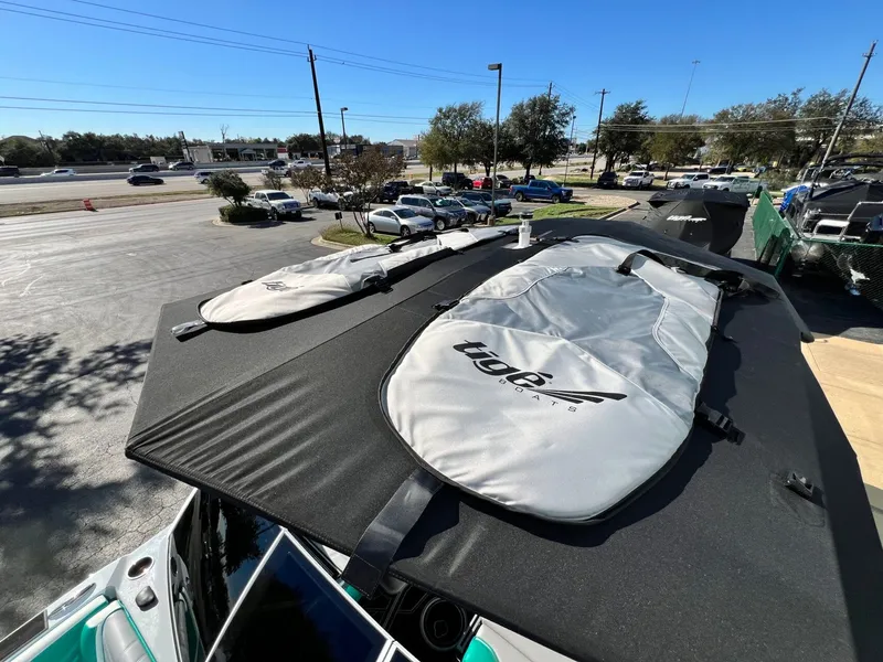 Slide: The Image of Tigé Ultré 25ZX 2024 - 41