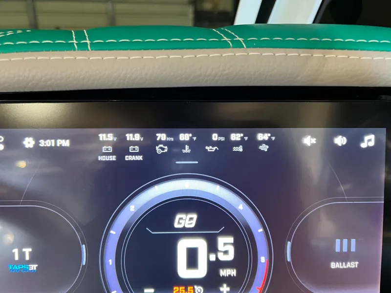 Slide: The Image of Tigé Ultré 25ZX 2024 - 46