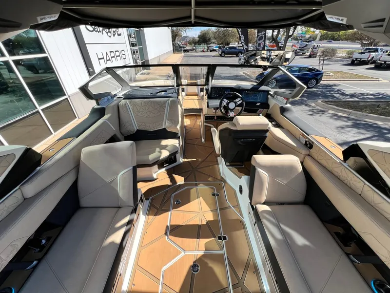 Slide: The Image of Nautique Super Air Nautique G25 Paragon 2026 - 22