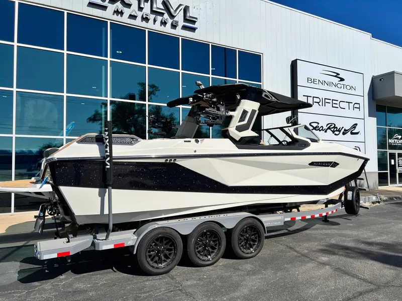 Slide: The Image of Nautique Super Air Nautique G25 Paragon 2026 - 3