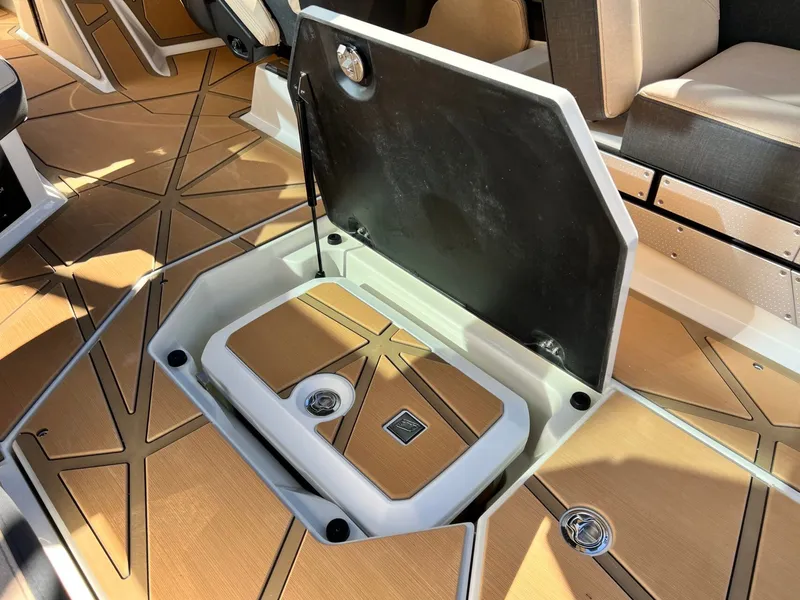 Slide: The Image of Nautique Super Air Nautique G25 Paragon 2026 - 50