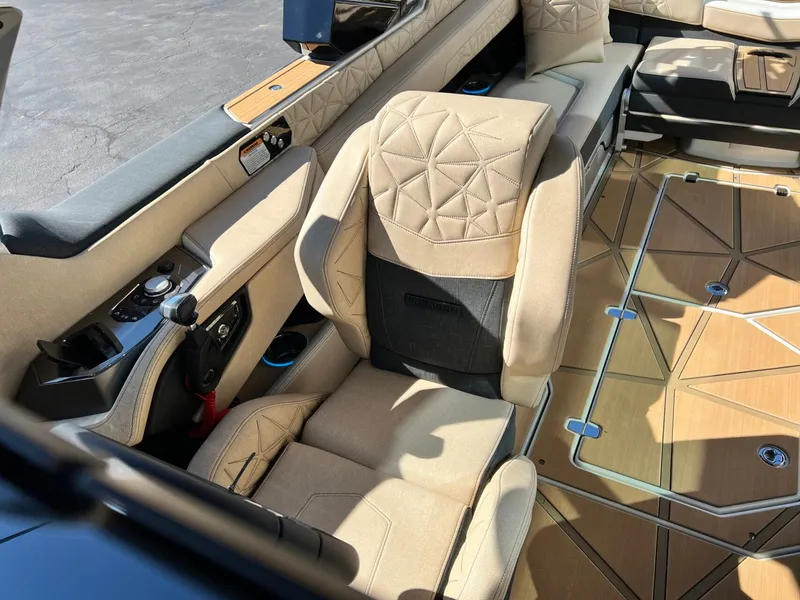 Slide: The Image of Nautique Super Air Nautique G25 Paragon 2026 - 56