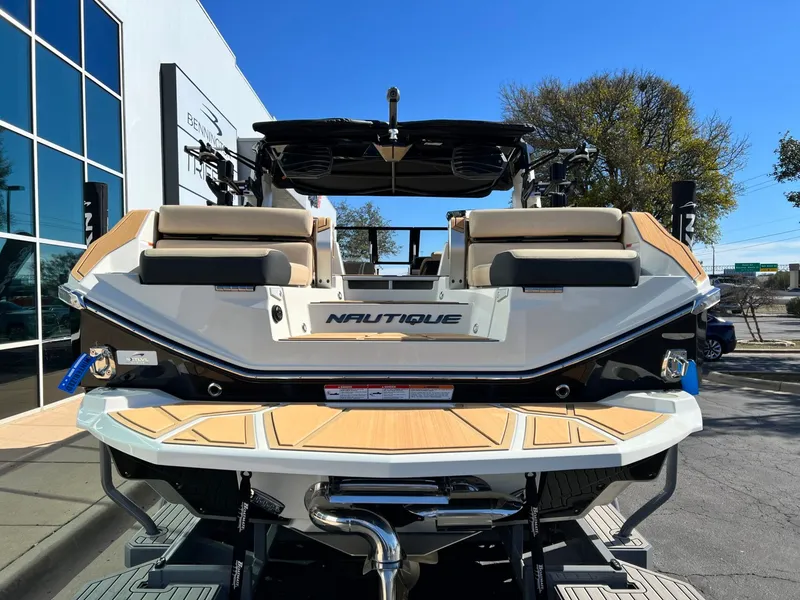 Slide: The Image of Nautique Super Air Nautique G25 Paragon 2026 - 7