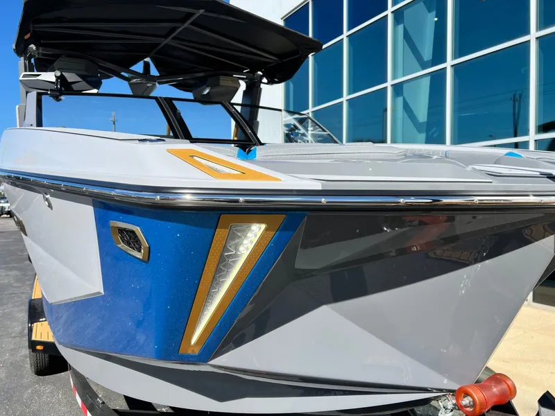 Slide: The Image of Nautique Super Air Nautique G25 Paragon 2026 - 13