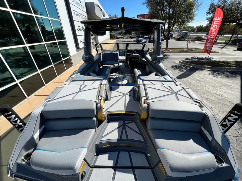 Slide: The Image of Nautique Super Air Nautique G25 Paragon 2026 - 15