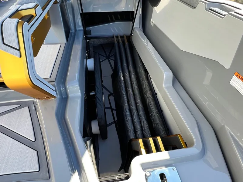 Slide: The Image of Nautique Super Air Nautique G25 Paragon 2026 - 18