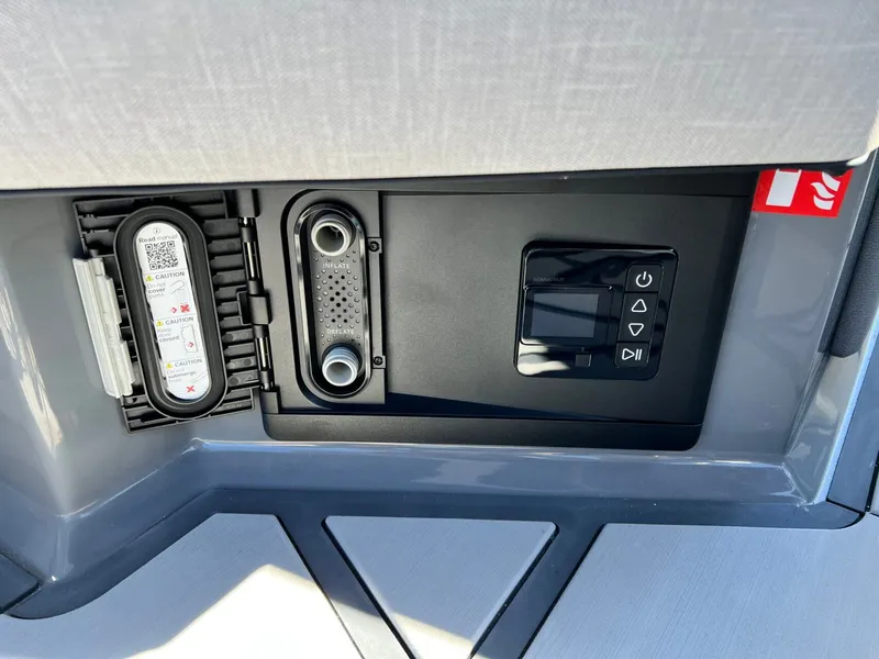 Slide: The Image of Nautique Super Air Nautique G25 Paragon 2026 - 29