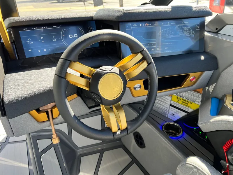 Slide: The Image of Nautique Super Air Nautique G25 Paragon 2026 - 32