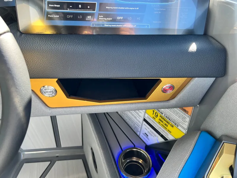 Slide: The Image of Nautique Super Air Nautique G25 Paragon 2026 - 34