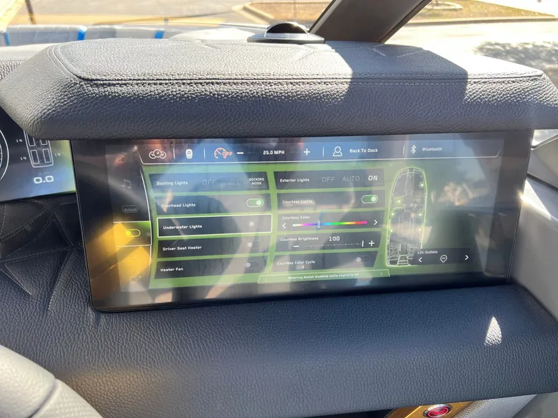 Slide: The Image of Nautique Super Air Nautique G25 Paragon 2026 - 39