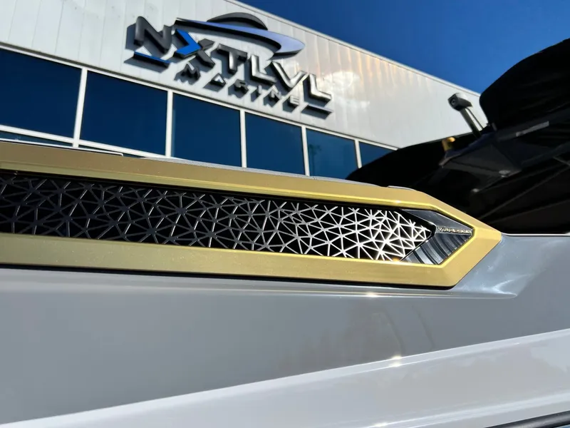 Slide: The Image of Nautique Super Air Nautique G25 Paragon 2026 - 4