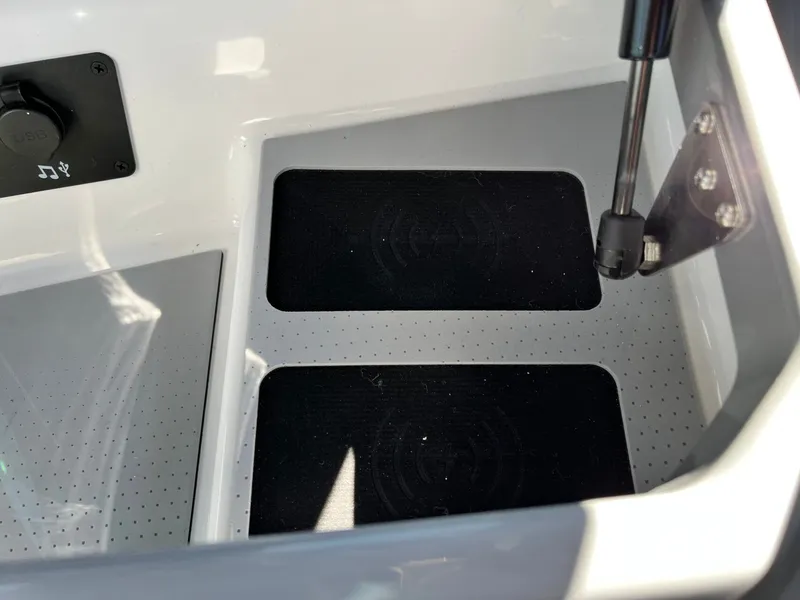 Slide: The Image of Nautique Super Air Nautique G25 Paragon 2026 - 49