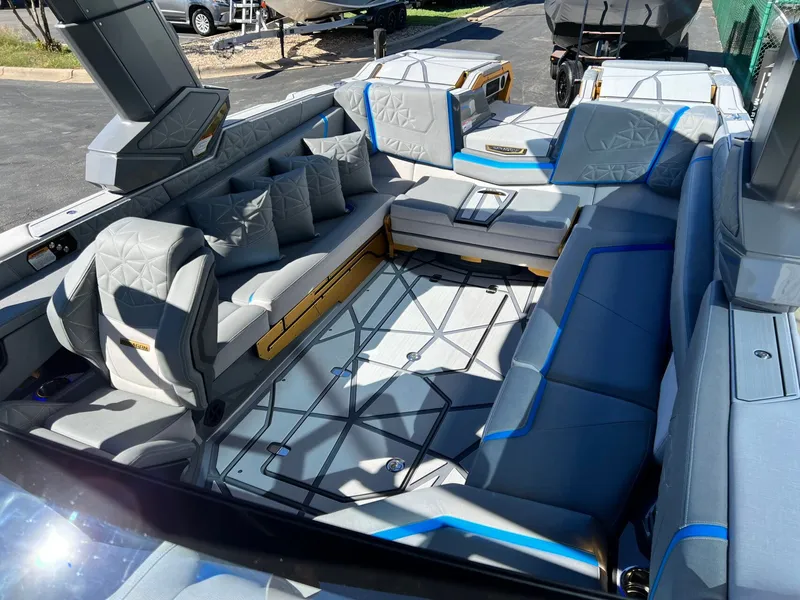 Slide: The Image of Nautique Super Air Nautique G25 Paragon 2026 - 63