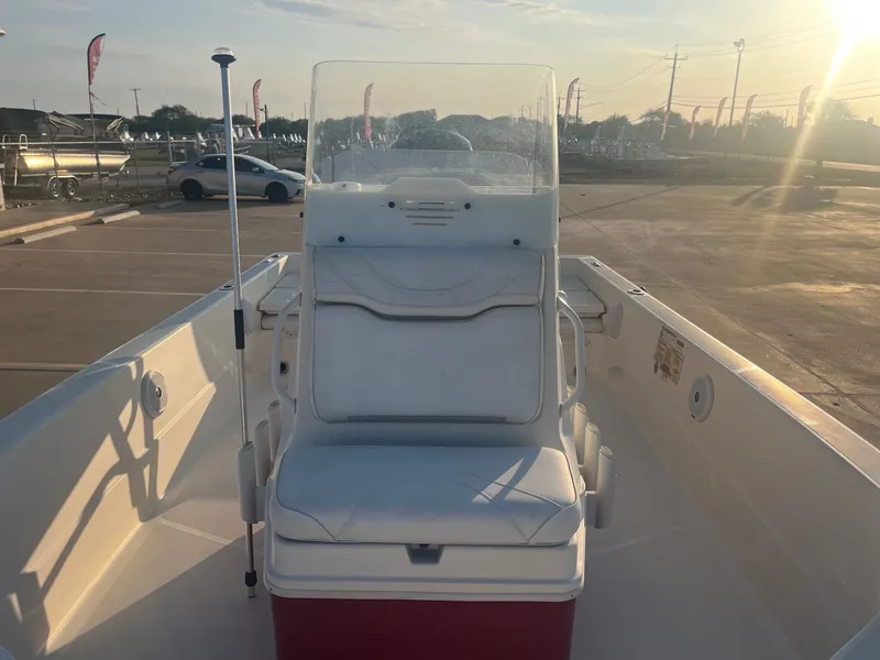 Slide: The Image of Skeeter SX2250 2021 - 17