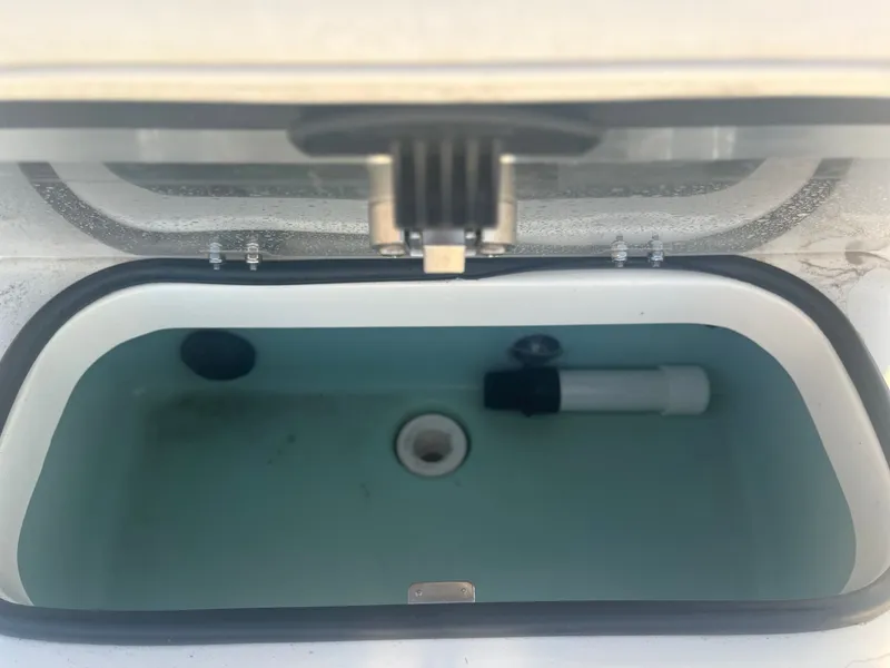 Slide: The Image of Skeeter SX2250 2021 - 18