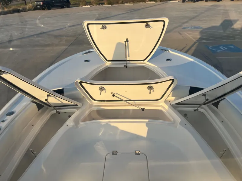 Slide: The Image of Tidewater 2500 Carolina Bay 2023 - 12