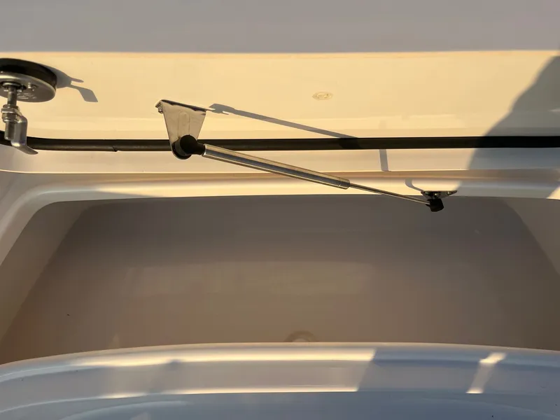 Slide: The Image of Tidewater 2500 Carolina Bay 2023 - 15