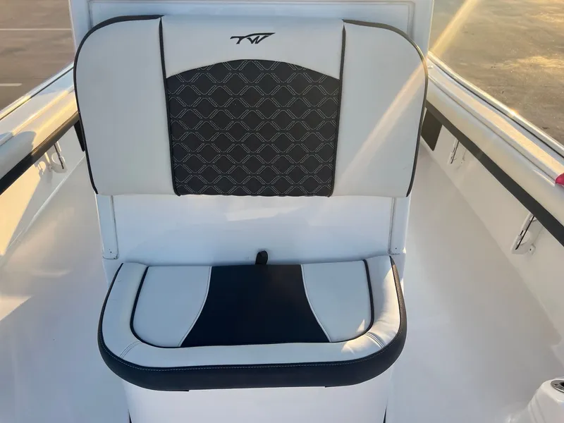 Slide: The Image of Tidewater 2500 Carolina Bay 2023 - 19