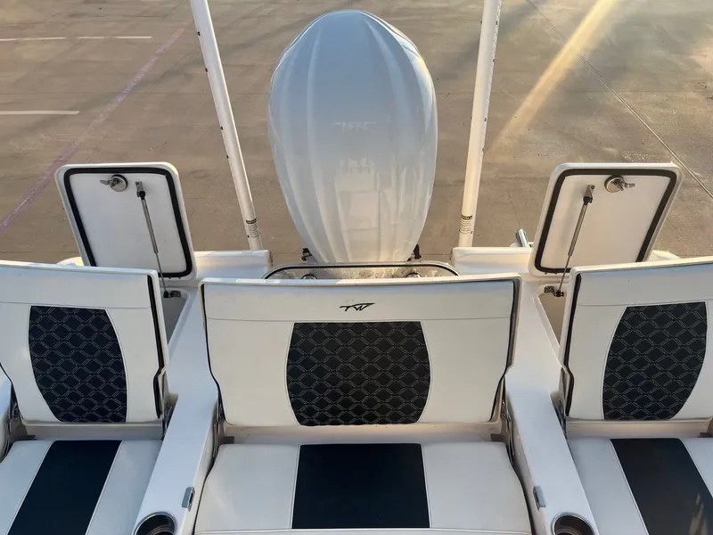 Slide: The Image of Tidewater 2500 Carolina Bay 2023 - 23