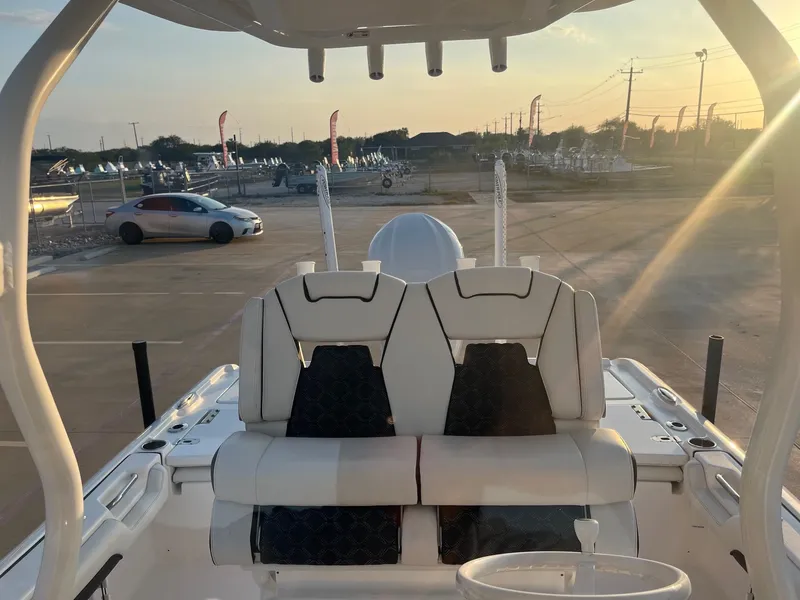 Slide: The Image of Tidewater 2500 Carolina Bay 2023 - 34