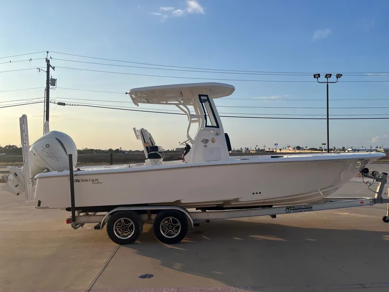 Slide: The Image of Tidewater 2500 Carolina Bay 2023 - 7