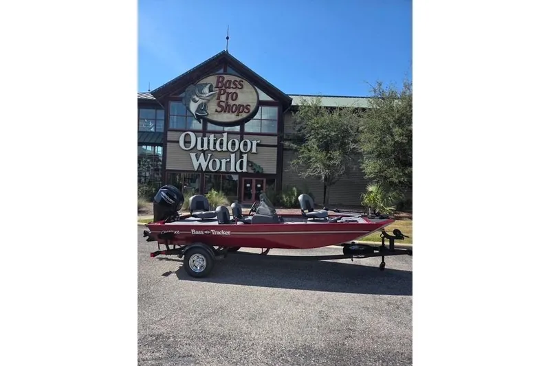 Slide: The Image of 2026 Tracker Bass Tracker Classic XL boat outside Bass Pro Shops Outdoor World. - 64
