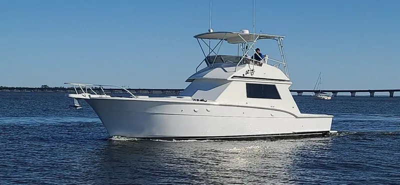 The Image of Hatteras Convertible 1984 - 0