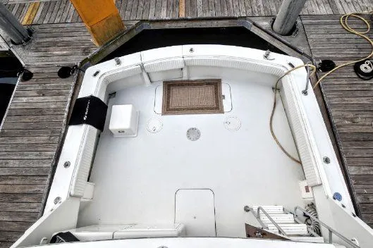 Slide: The Image of Hatteras Convertible 1984 - 4