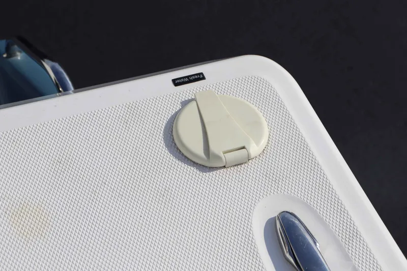 Slide: The Image of Everglades 243 Center Console 2011 - 26