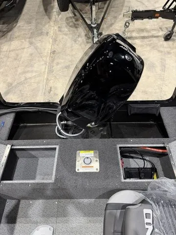 Slide: The Image of Lund 1650 Rebel XL SS 2026 - 10