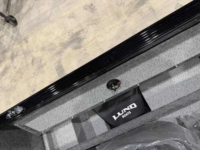 Slide: The Image of Lund 1650 Rebel XL SS 2026 - 11