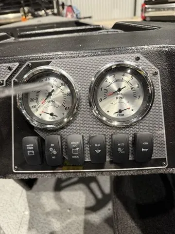 Slide: The Image of Lund 1650 Rebel XL SS 2026 - 13