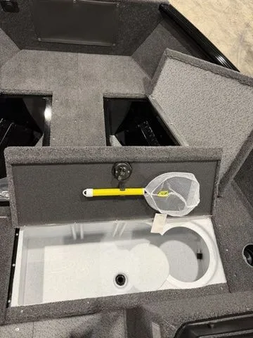 Slide: The Image of Lund 1650 Rebel XL SS 2026 - 6