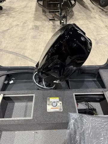 Slide: The Image of Lund 1650 Rebel XL SS 2026 - 10