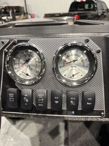 Slide: The Image of Lund 1650 Rebel XL SS 2026 - 13