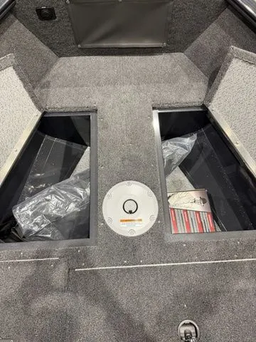 Slide: The Image of Lund 1650 Rebel XL SS 2026 - 8