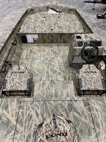 Slide: The Image of Lund 1870 Predator SS 2026 - 7