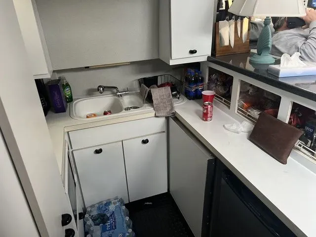 Slide: The Image of Mainship 41 Double Cabin 1989 - 18