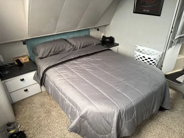 Slide: The Image of Mainship 41 Double Cabin 1989 - 22