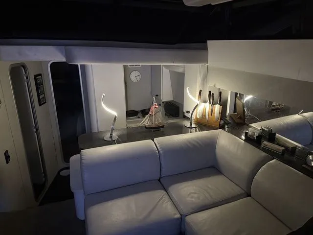 Slide: The Image of Mainship 41 Double Cabin 1989 - 23