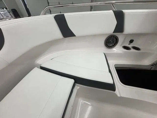 Slide: The Image of Chaparral 250 OSX 2026 - 39