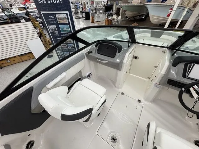 Slide: The Image of Chaparral 21 SSi OB 2026 - 5